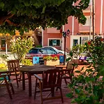 Aparthotel Anemos &
