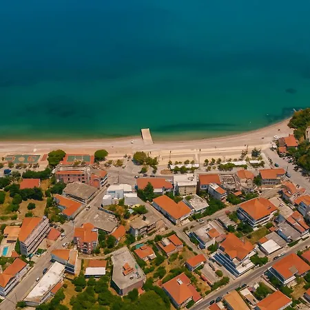 Anemos & Aparthotel 3*