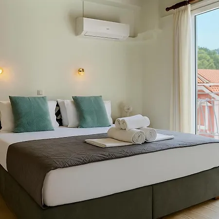 Anemos & 3* Poros (Kefalonia)