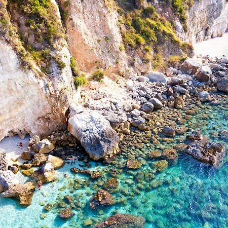 Aparthotel Anemos & 3*