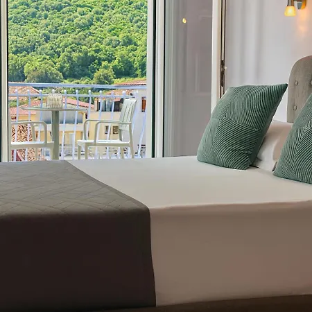 Anemos & Poros (Kefalonia)