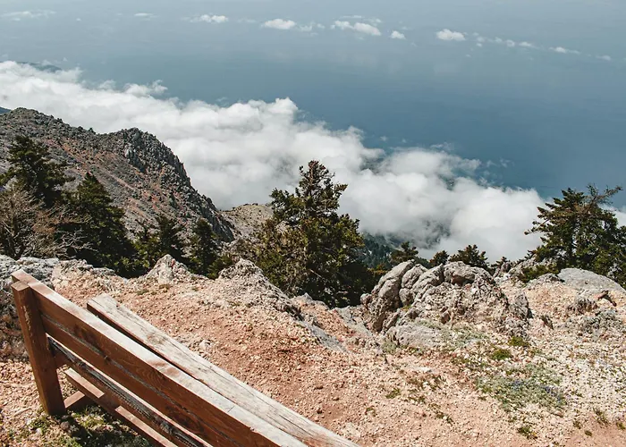 Anemos & Apartmanhotel